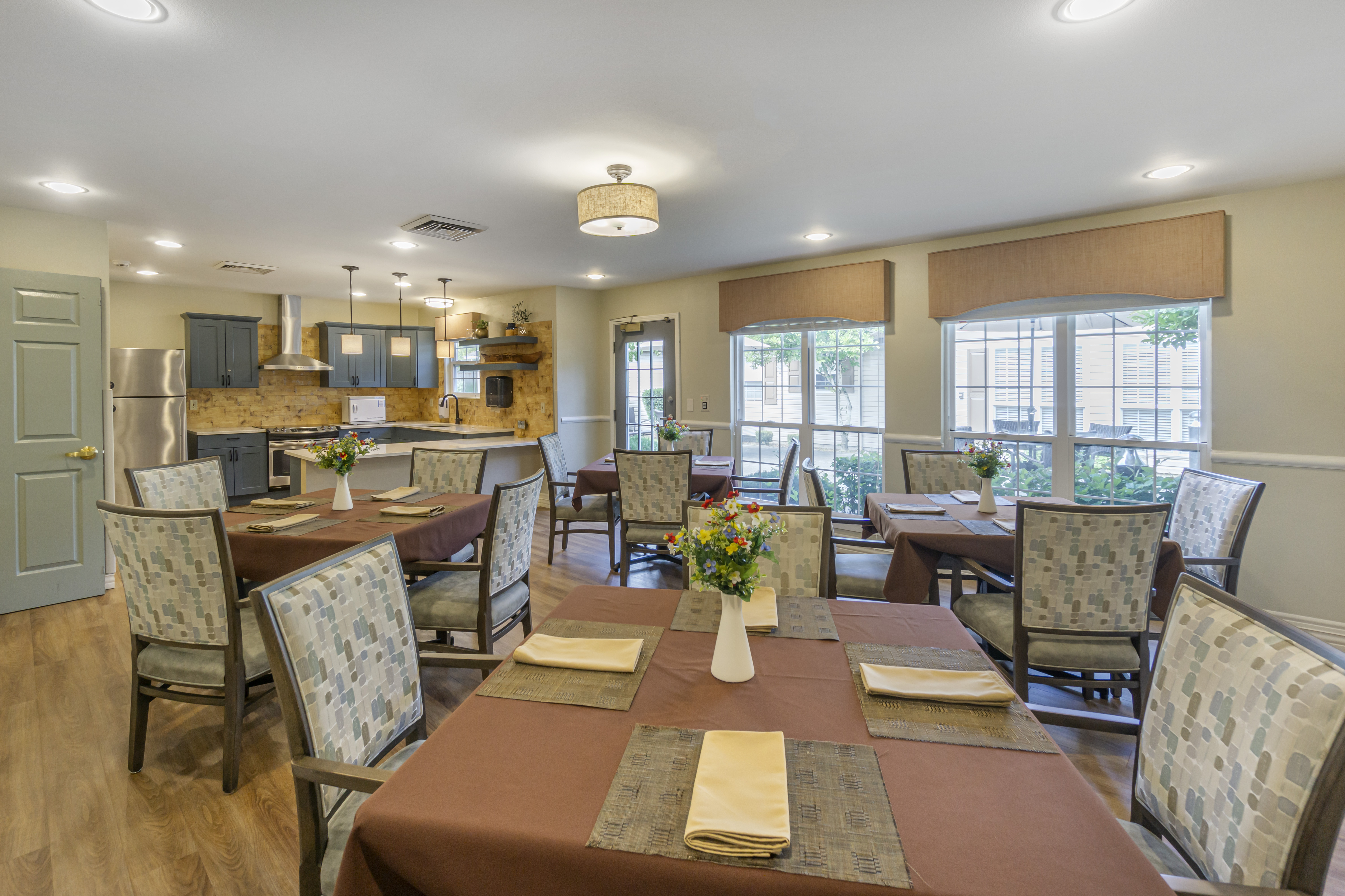3-alderwood-dining-room