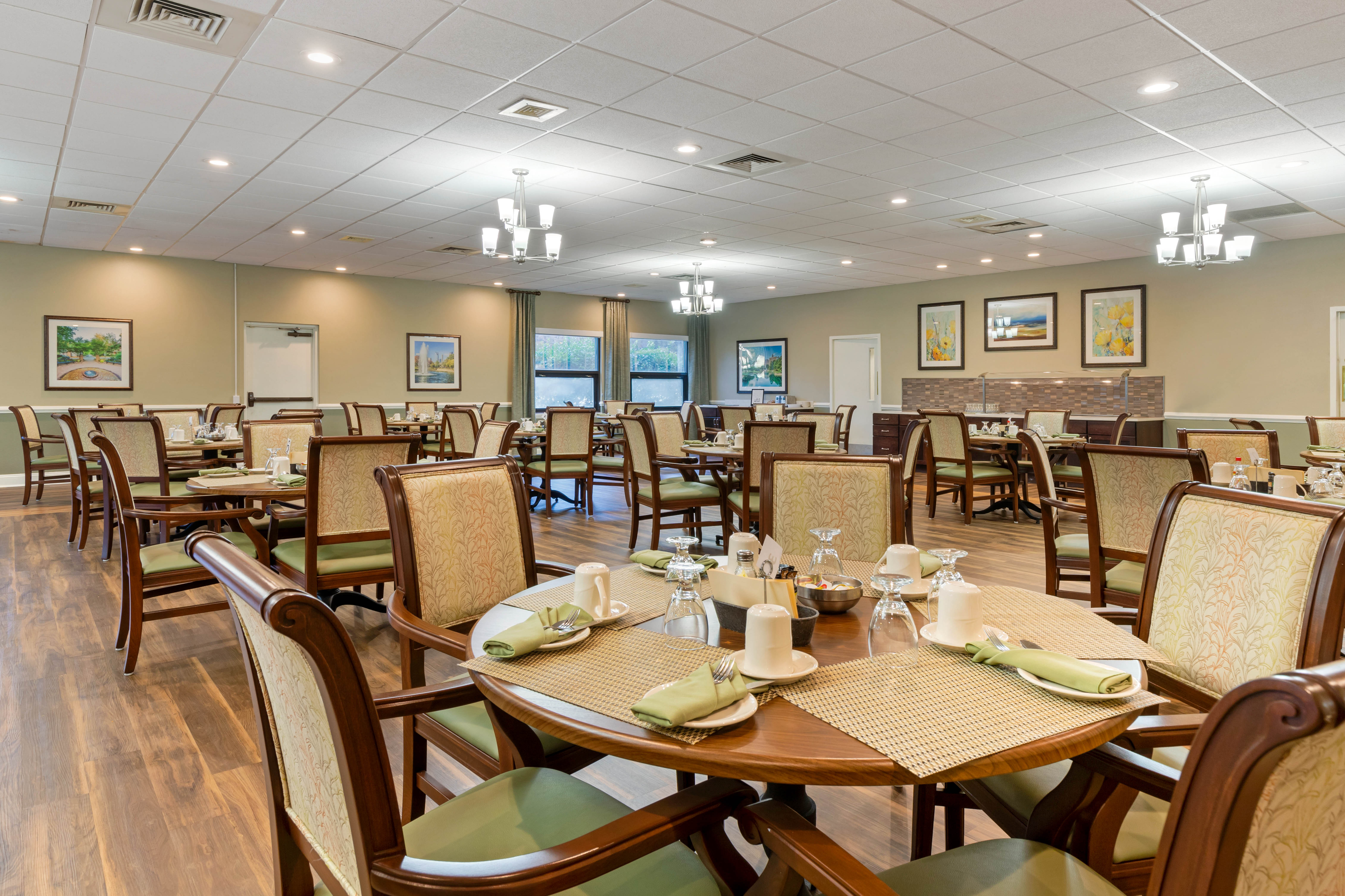 3-charlotte-east-dining-room