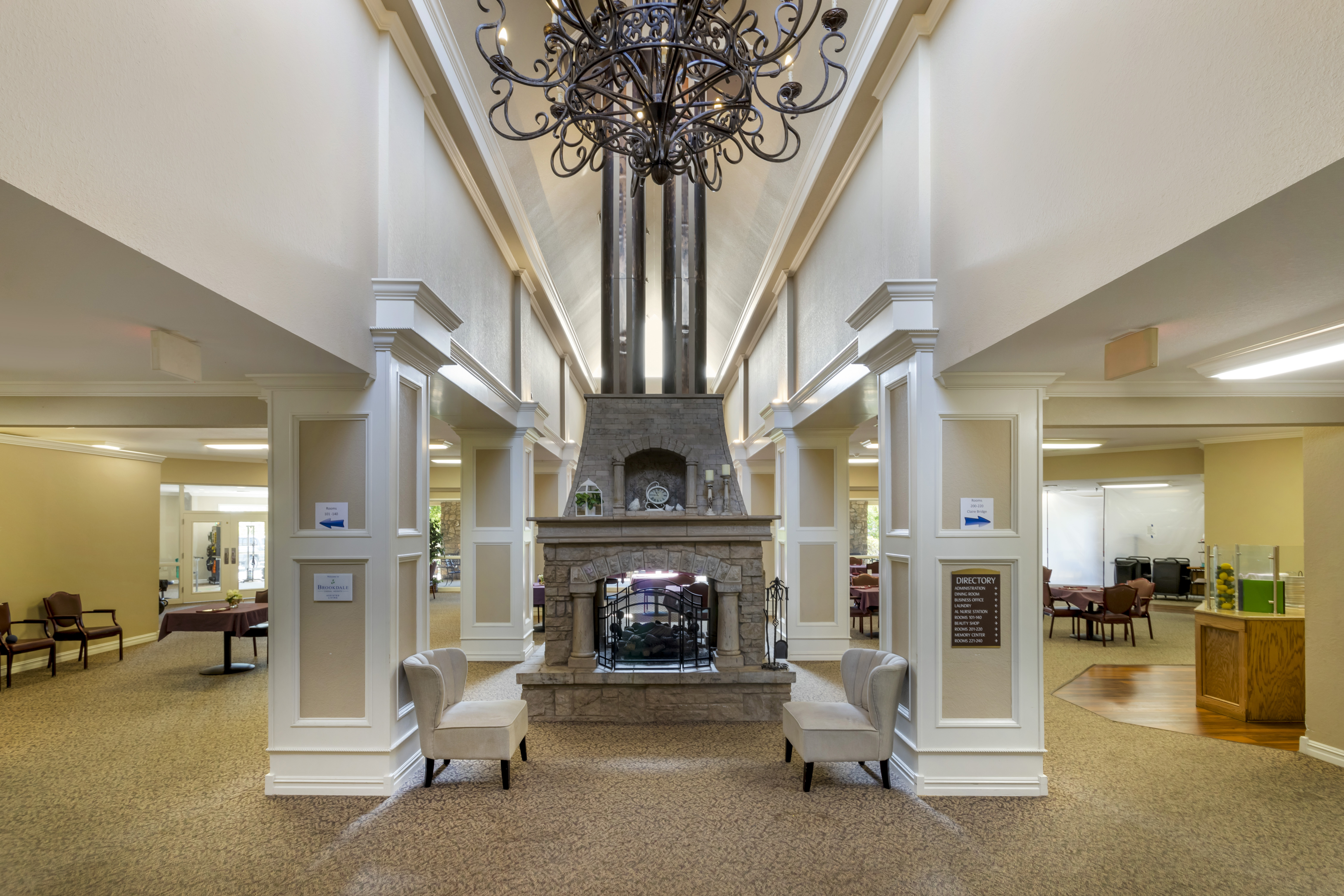 3-chenal-heights-lobby