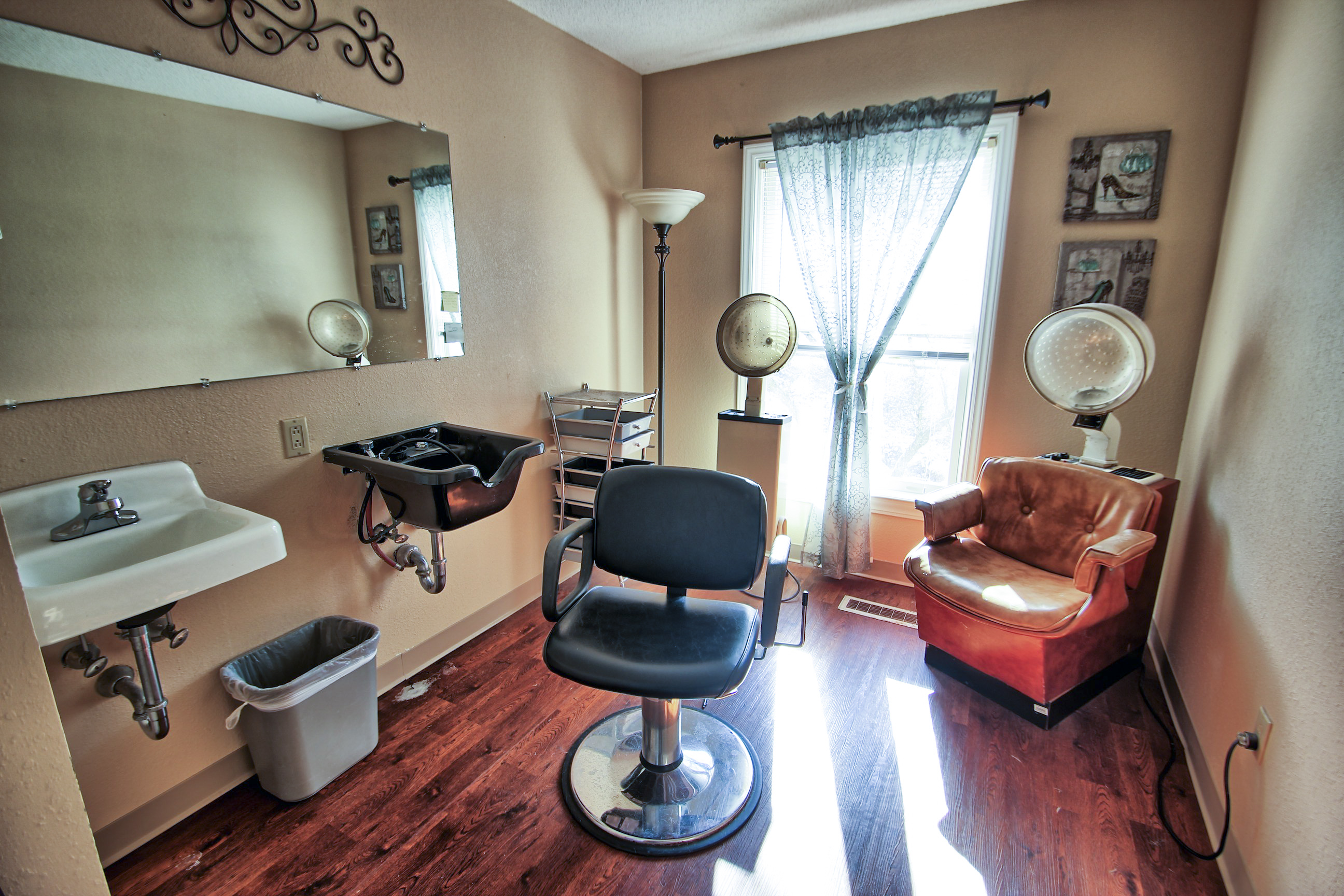 Salon