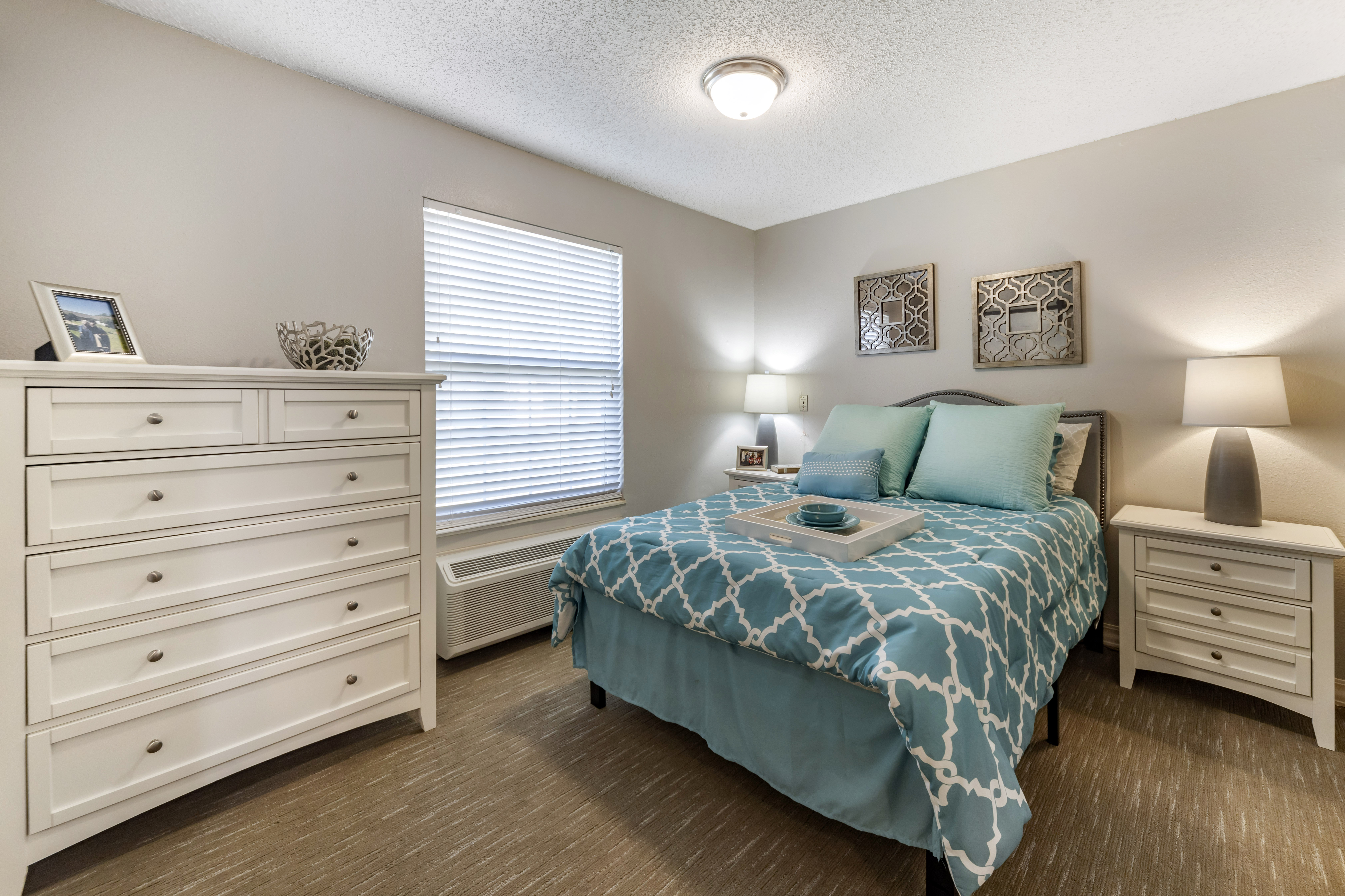 3-edmond-danforth-apartment-bedroom