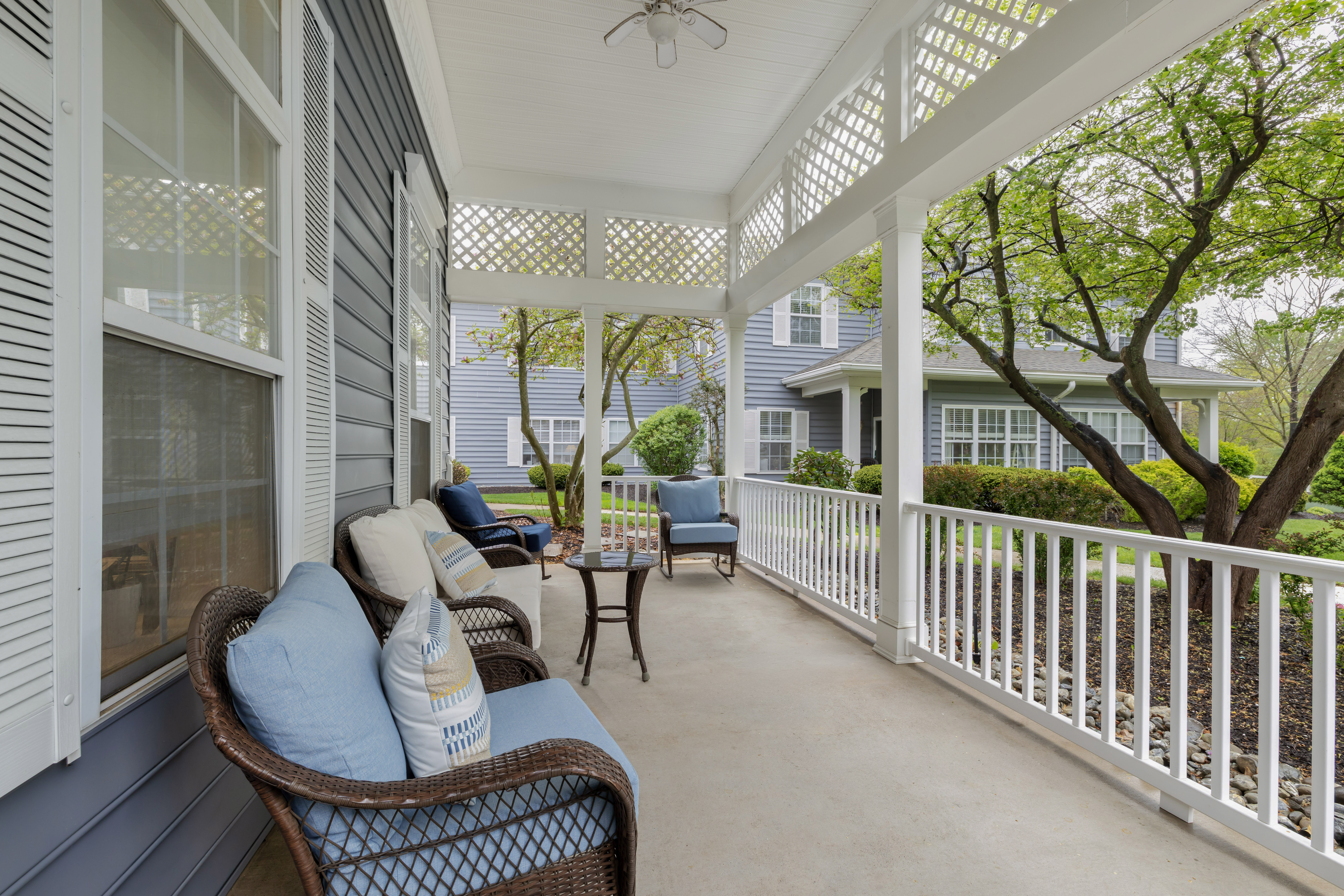 hillsborough-porch