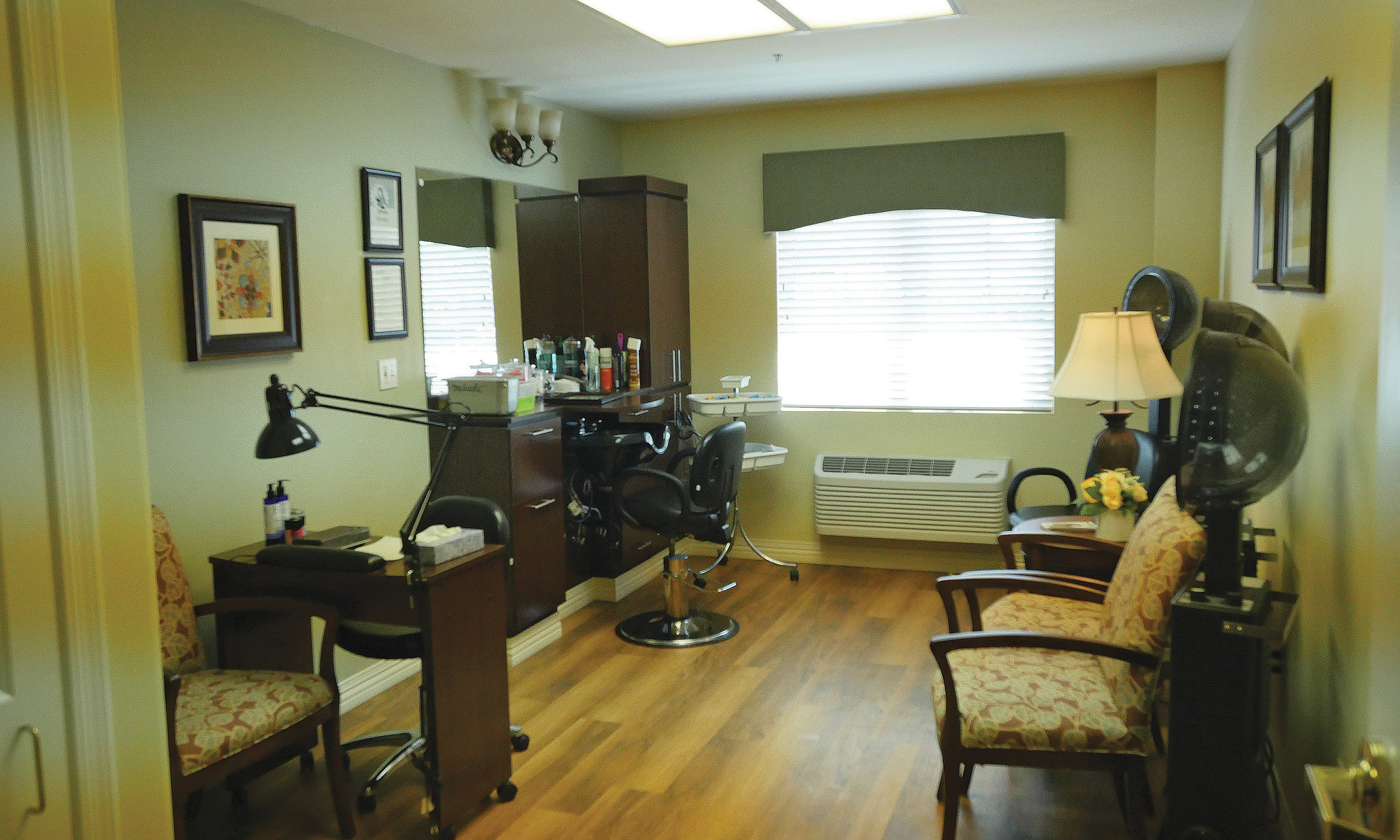 Salon