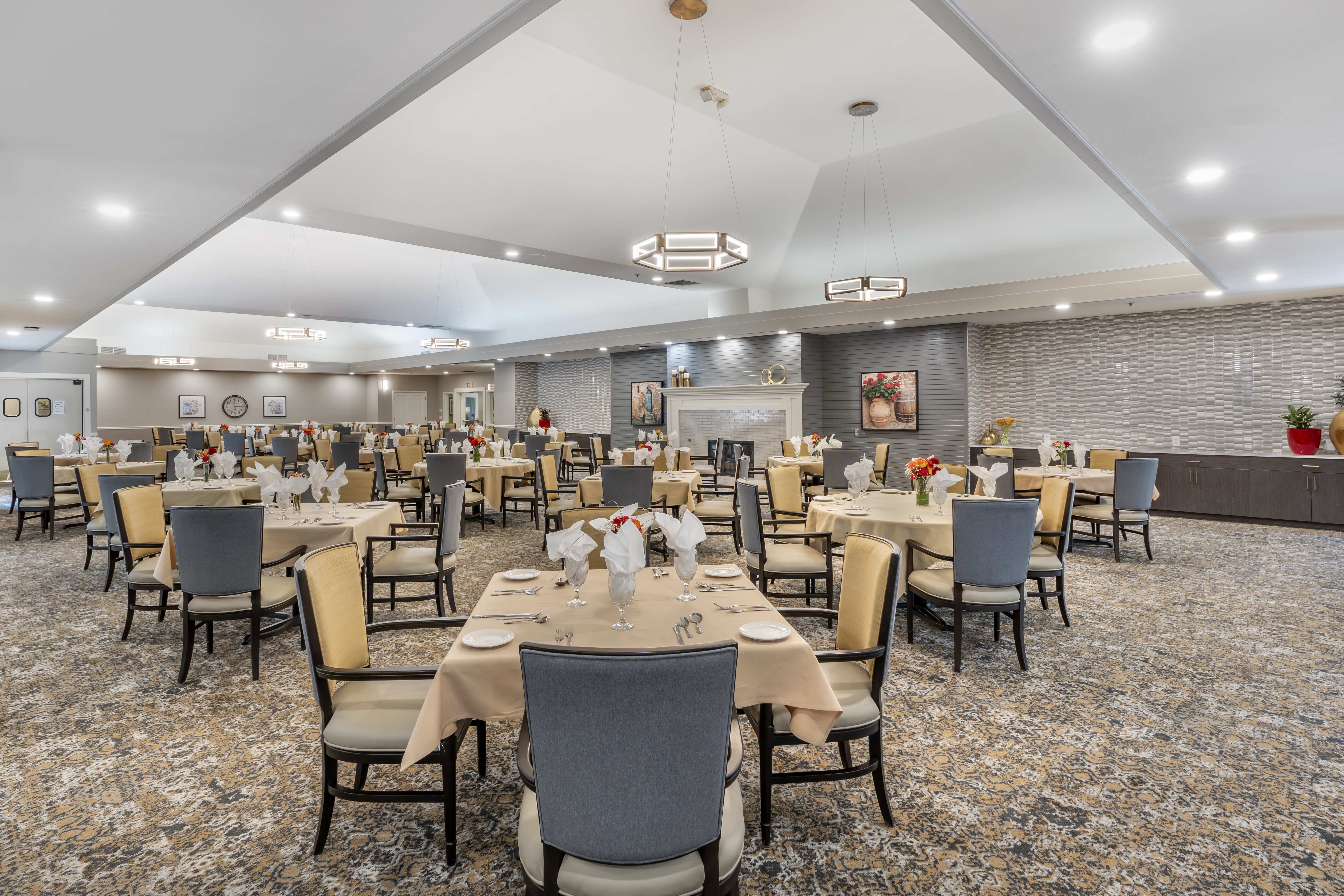 paulin-creek-dining-room