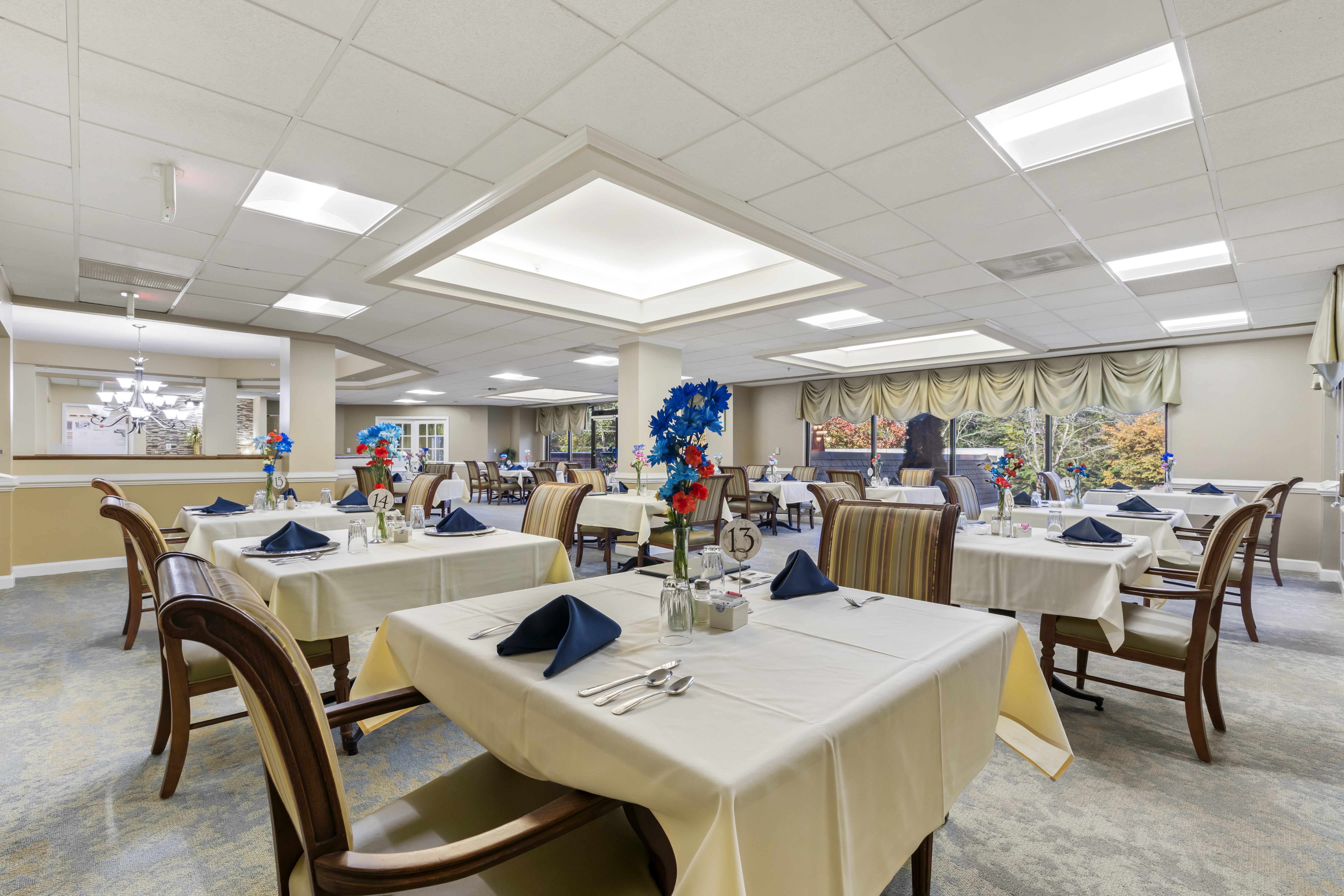 potomac-community-dining-room