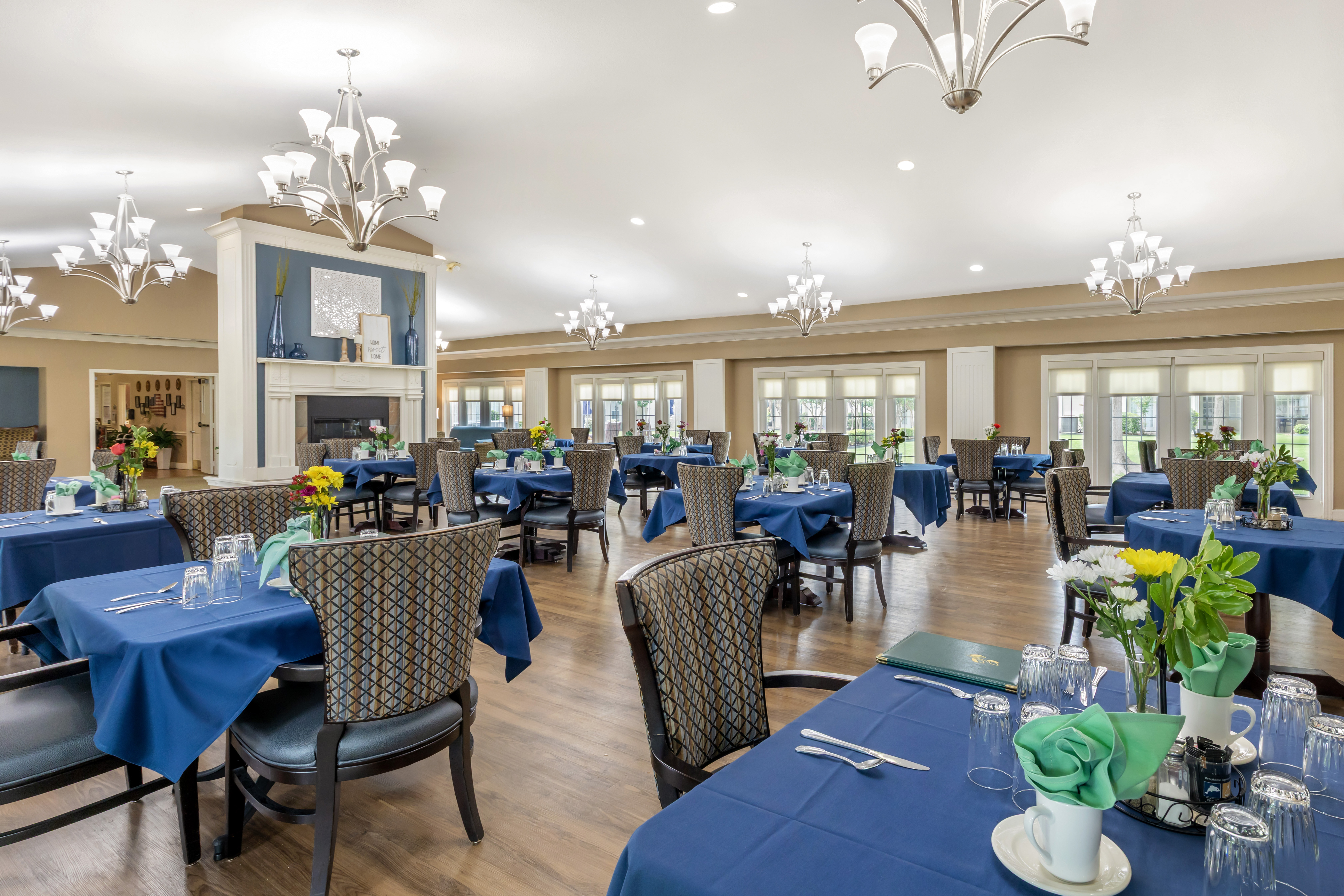 3-stonebridge-ranch-community-dining-room
